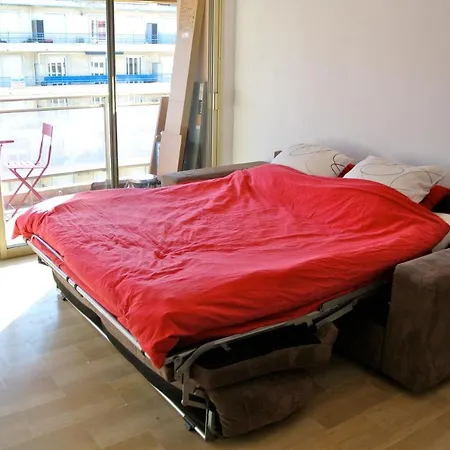 Studio Avec Piscine 100m Plages