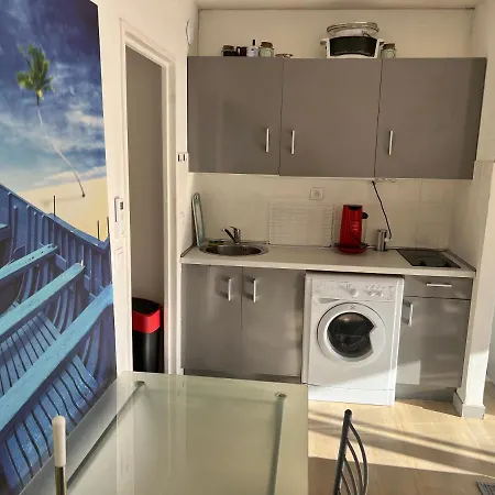Studio Avec Piscine 100m Plages 公寓 胡安莱潘